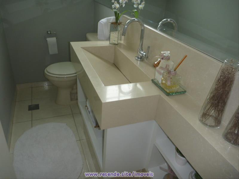 Sobrado a Venda no Morada da Colina em Resende RJ