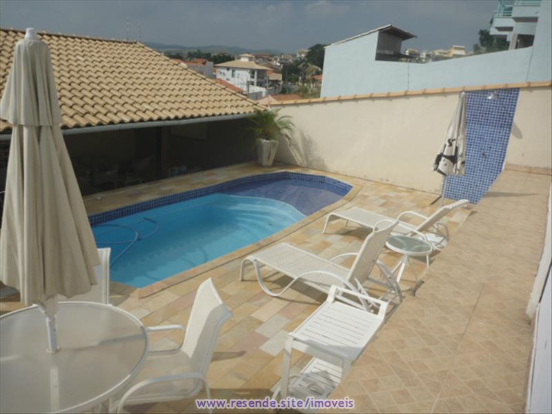 Sobrado a Venda no Morada da Colina em Resende RJ