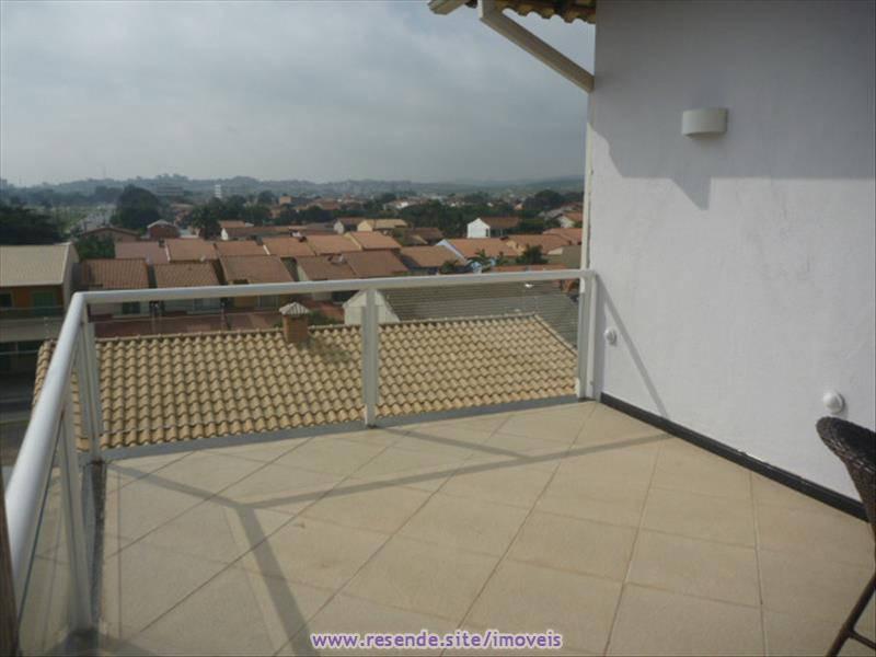 Sobrado a Venda no Morada da Colina em Resende RJ