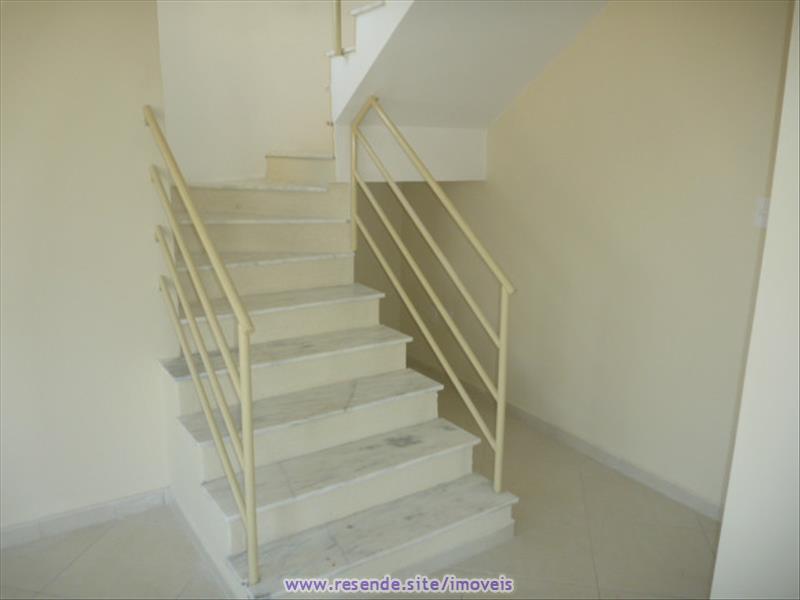 Sobrado a Venda no Parque Ipiranga II em Resende RJ