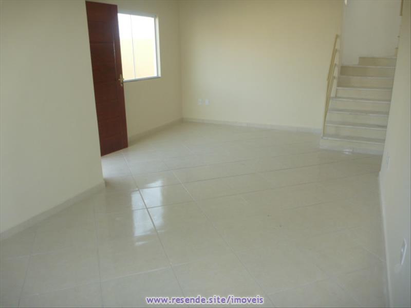 Sobrado a Venda no Parque Ipiranga II em Resende RJ