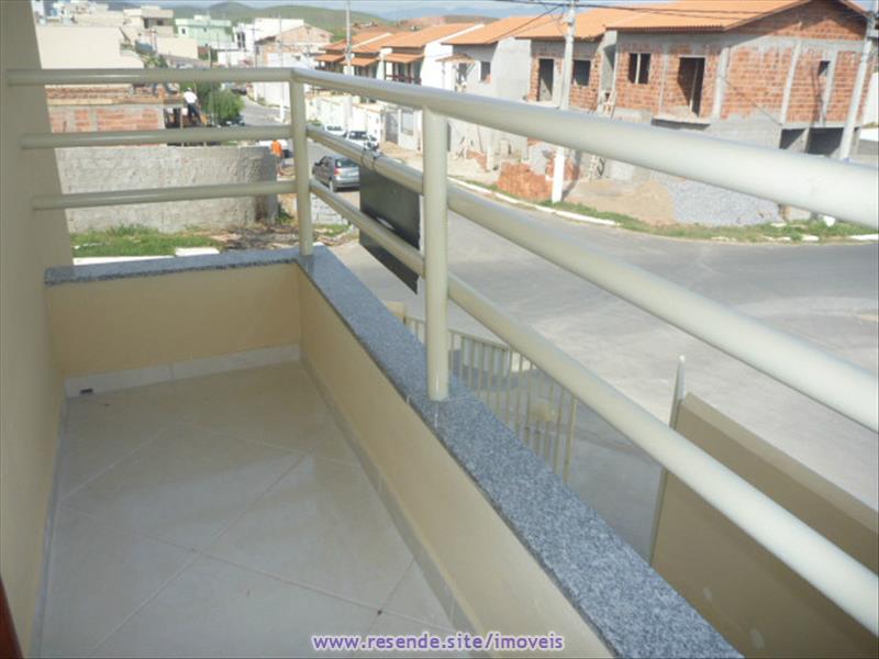 Sobrado a Venda no Parque Ipiranga II em Resende RJ
