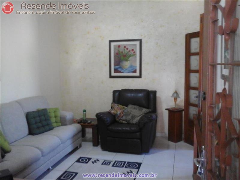 Casa a Venda no Montese em Resende RJ