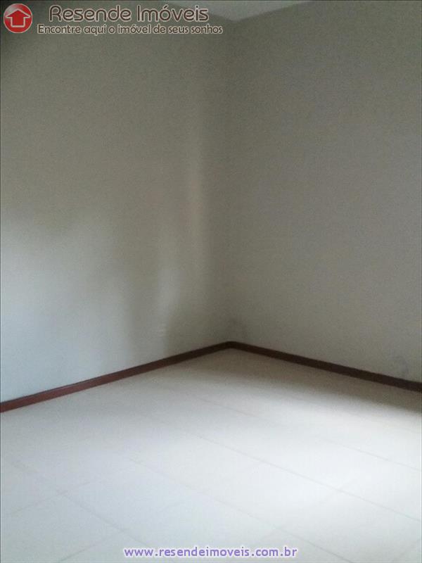 Casa comercial a Venda no Vila Julieta em Resende RJ