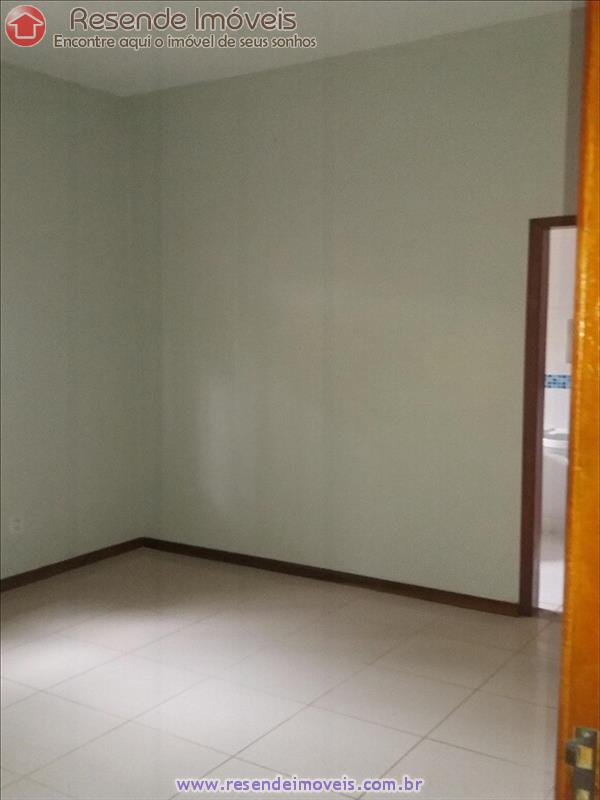 Casa comercial a Venda no Vila Julieta em Resende RJ