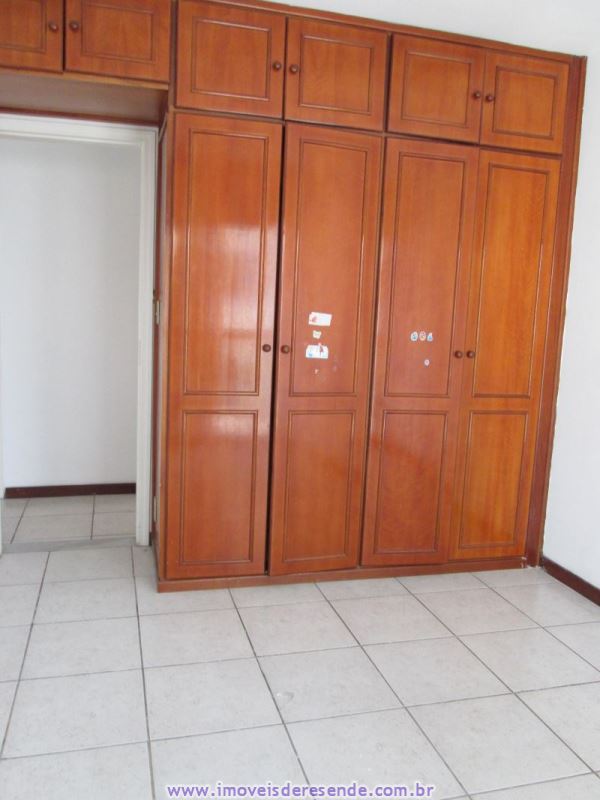 Apartamento para Alugar no Comercial em Resende RJ