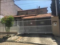 Casa à Venda - Resende - RJ