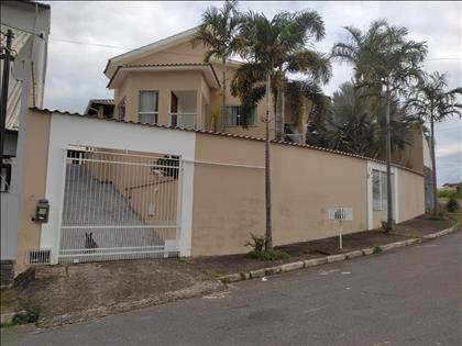 Casa à Venda em Resende RJ