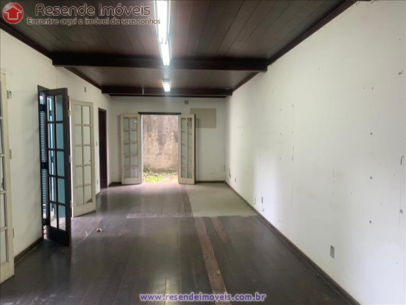 Casa comercial para Alugar no Vila Julieta em Resende RJ