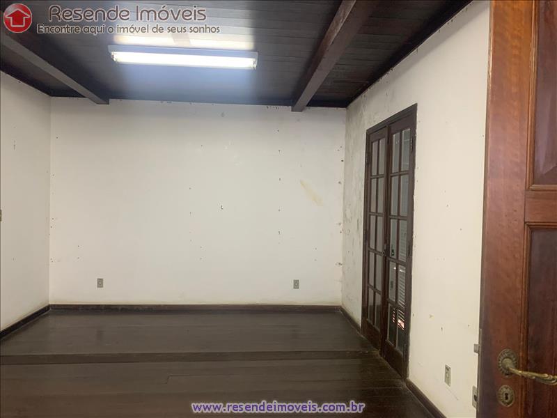 Casa comercial para Alugar no Vila Julieta em Resende RJ