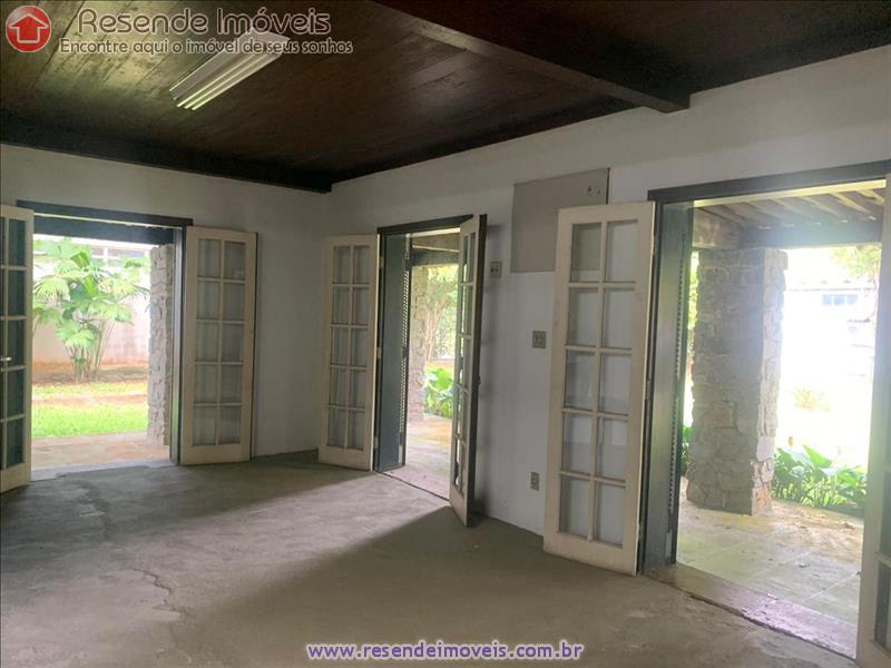 Casa comercial para Alugar no Vila Julieta em Resende RJ