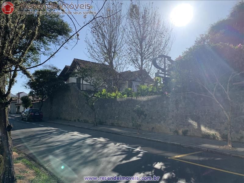 Casa comercial para Alugar no Vila Julieta em Resende RJ