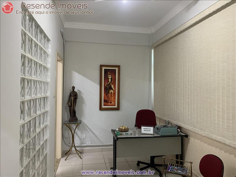 Sala Comercial a Venda no Centro em Resende RJ
