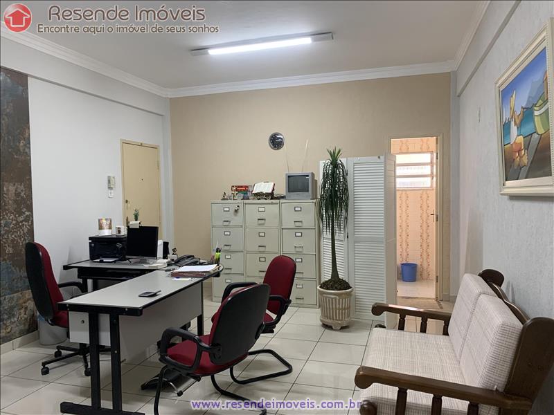 Sala Comercial a Venda no Centro em Resende RJ