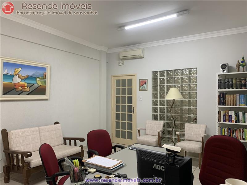 Sala Comercial a Venda no Centro em Resende RJ