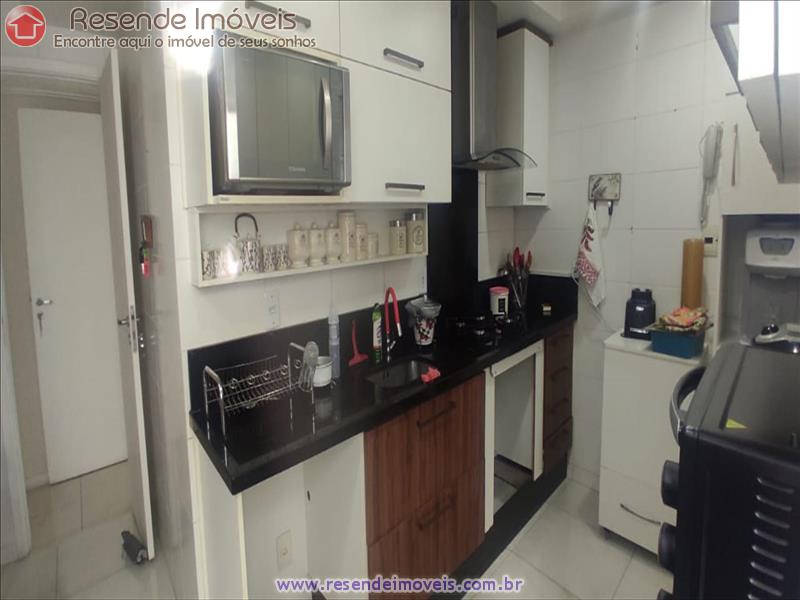 Apartamento a Venda no Comercial em Resende RJ