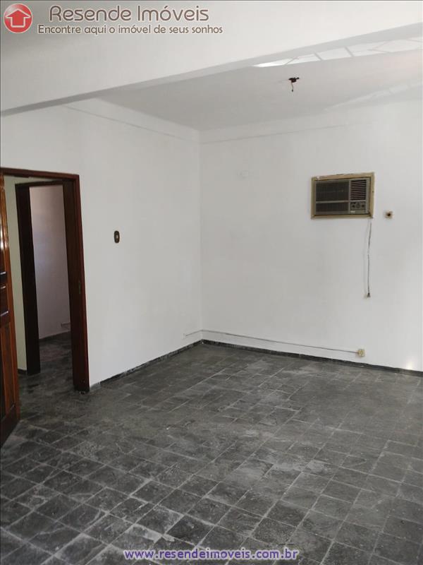 Casa comercial para Alugar no Centro em Resende RJ