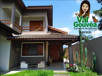 Casa à Venda em Resende RJ