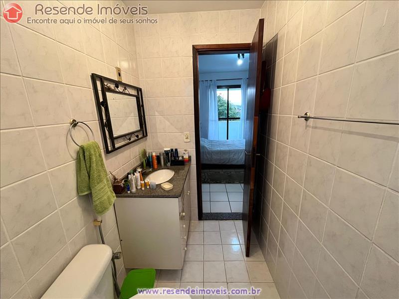 Apartamento a Venda no Comercial em Resende RJ