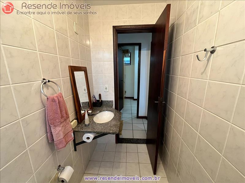 Apartamento a Venda no Comercial em Resende RJ