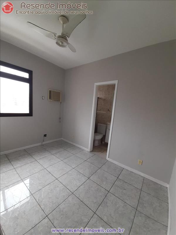 Apartamento a Venda no Comercial em Resende RJ