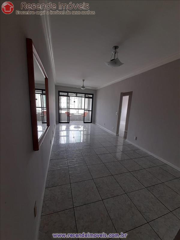 Apartamento a Venda no Comercial em Resende RJ