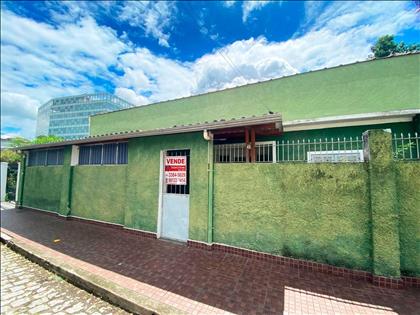 Casa à Venda em Resende RJ