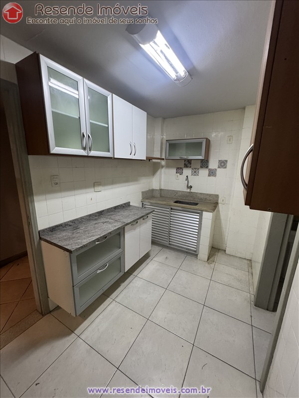 Apartamento a Venda no Comercial em Resende RJ