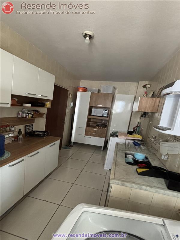 Apartamento a Venda no Comercial em Resende RJ