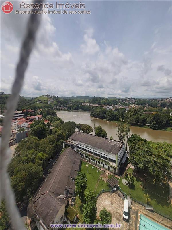 Apartamento a Venda no Comercial em Resende RJ