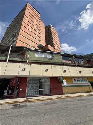 Sala Comercial à Venda em Resende RJ