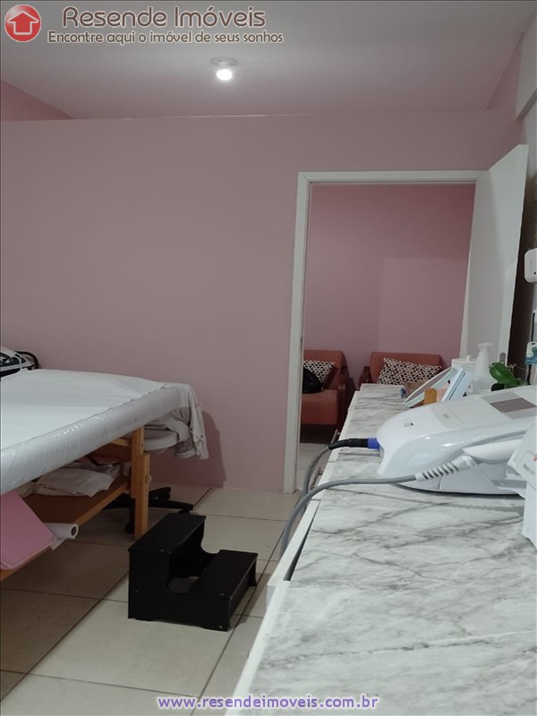 Sala Comercial a Venda no Jardim Tropical em Resende RJ