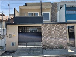 Casa à Venda - Resende - RJ