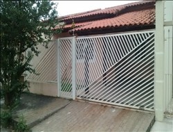 Casa à Venda - Resende - RJ