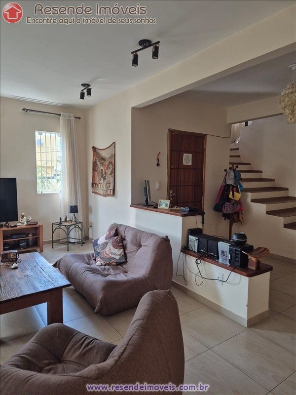 Casa a Venda no Montese em Resende RJ