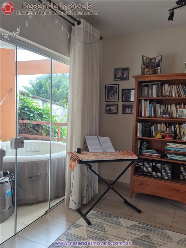 Casa a Venda no Montese em Resende RJ