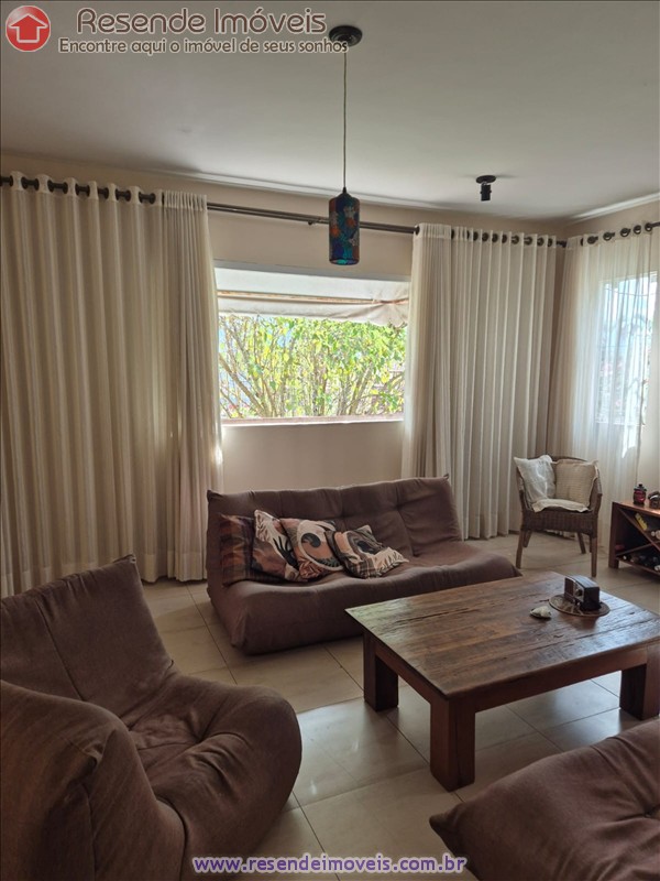 Casa a Venda no Montese em Resende RJ