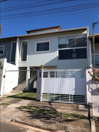 Casa à Venda em Resende RJ