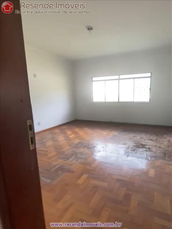 Casa comercial a Venda no Vila Julieta em Resende RJ