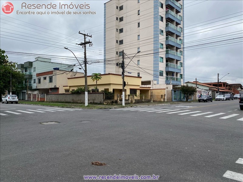 Casa comercial a Venda no Vila Julieta em Resende RJ