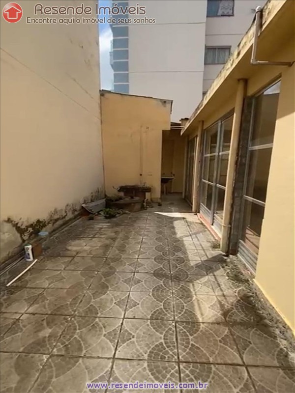 Casa comercial a Venda no Vila Julieta em Resende RJ