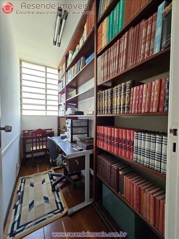 Casa a Venda no Centro em Resende RJ