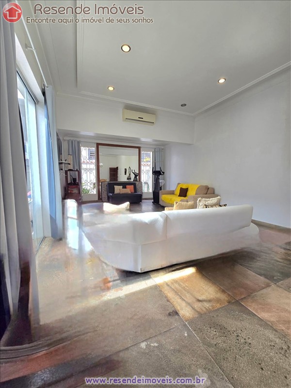 Casa a Venda no Centro em Resende RJ