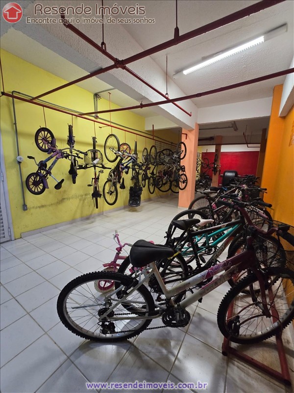 Apartamento a Venda no Comercial em Resende RJ