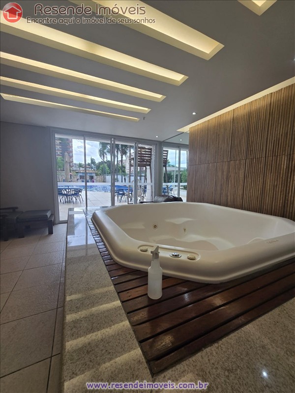 Apartamento a Venda no Comercial em Resende RJ