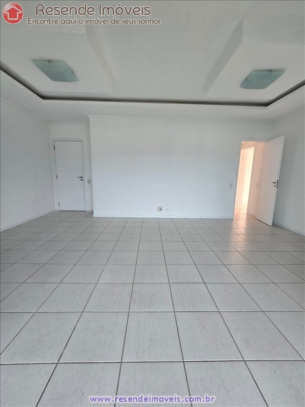 Apartamento a Venda no Comercial em Resende RJ