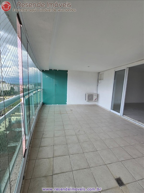 Apartamento a Venda no Comercial em Resende RJ