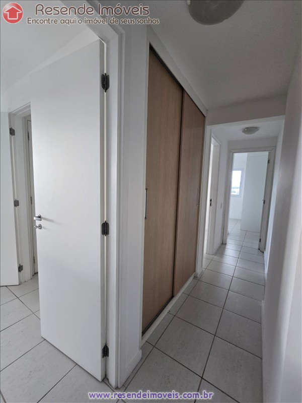 Apartamento a Venda no Comercial em Resende RJ