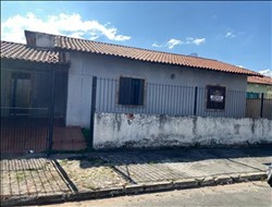 Casa à Venda - Resende - RJ