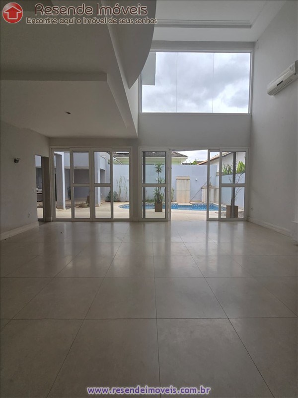 Casa em condomínio para Alugar ou Venda no Morada da Colina em Resende RJ